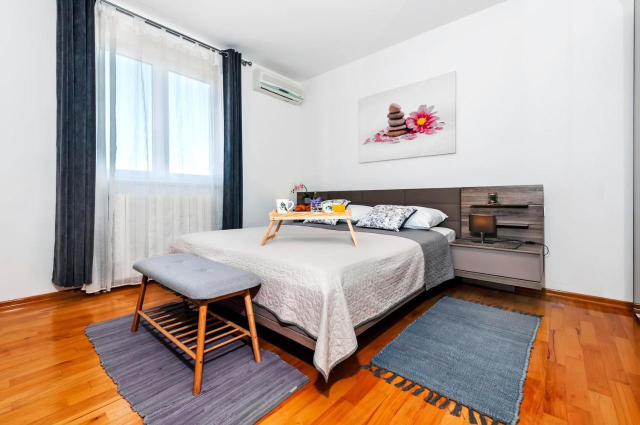Apartment & Rooms Graciela Rovinj Exterior photo